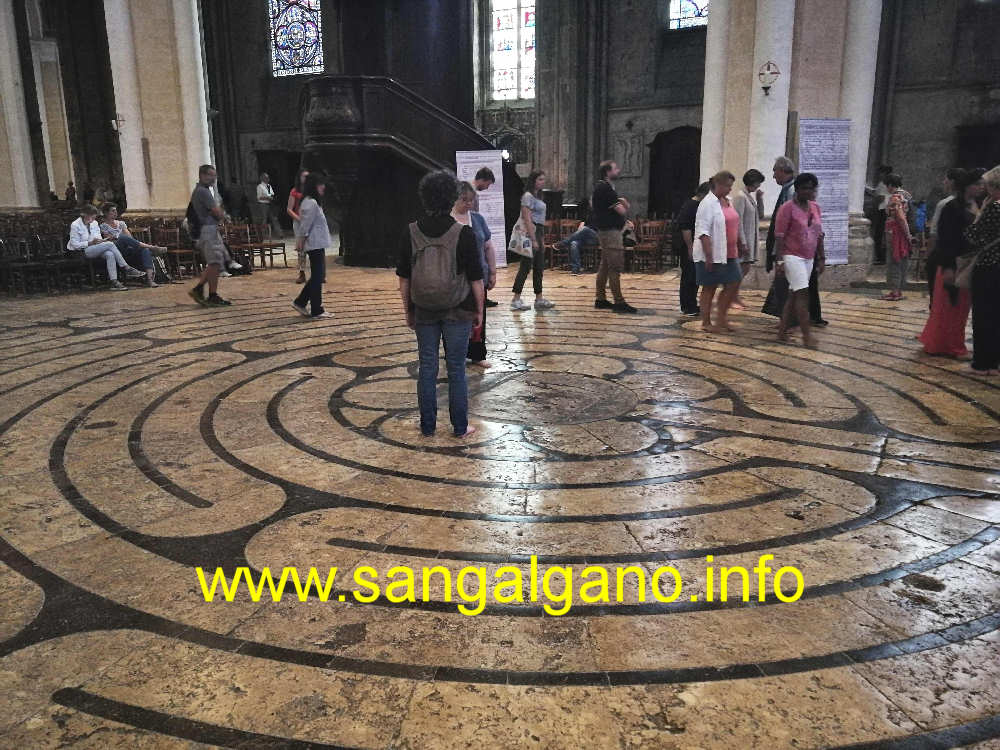 il labirinto della Cattedrale di Chartres